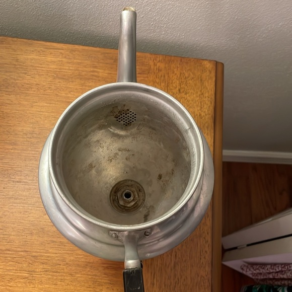 Vintage MAJESTIC Aluminum Coffee or Tea Pot Unique Shape No Lid or Vase - Picture 3 of 11